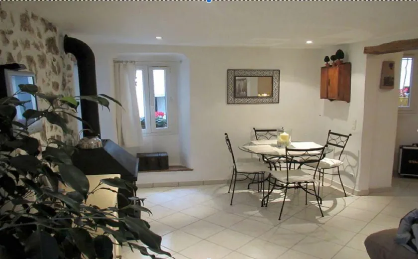 @ Cosy Place - Image 1