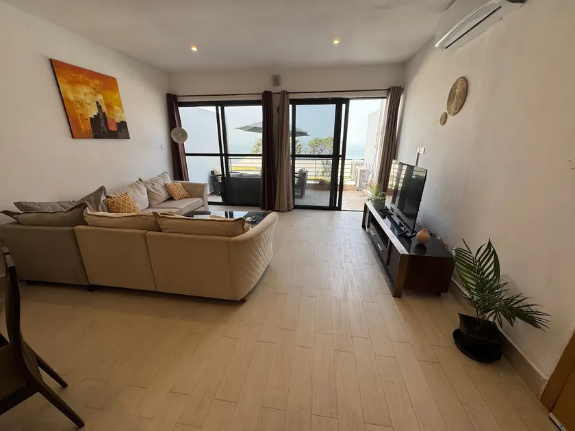 Luxury Seaview Apartment - Image 1
