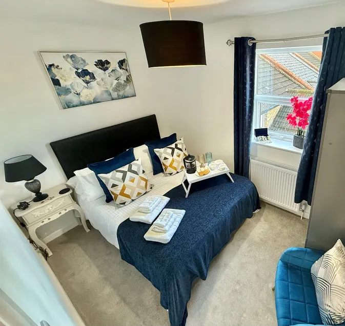 Elegant 1 Bed 1 Bath Apartment | London | Central. - Image 1