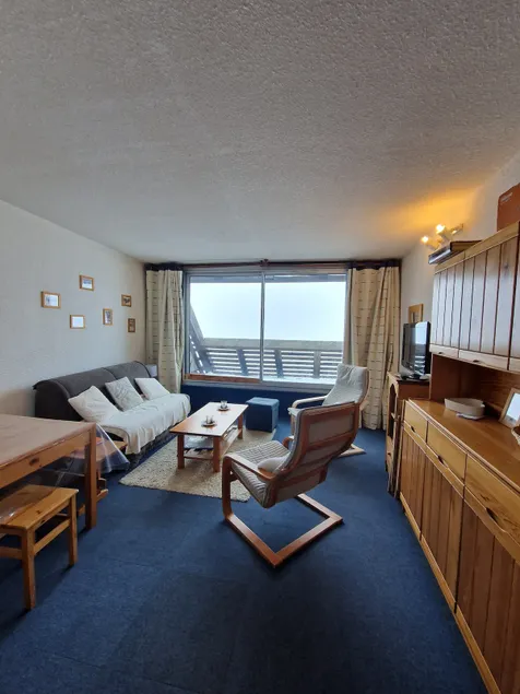 Apartment with direct access to slopes in Piau, Gentiane 1 - Image 1
