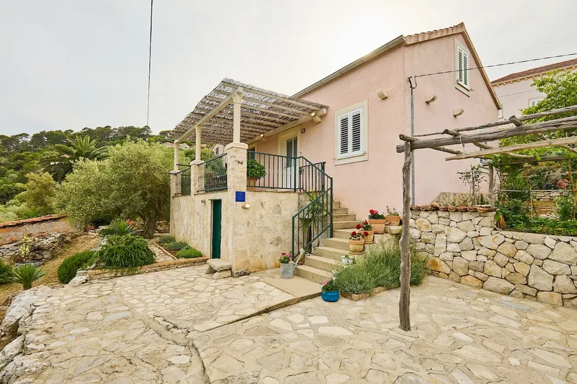 TEUTA Holiday house in National Park - Image 1