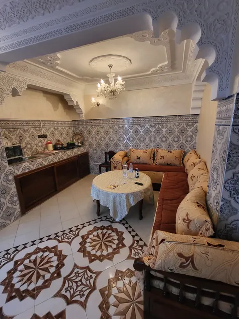 downtown apartment with courtyard - Image 1