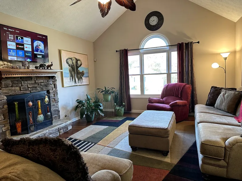 Cozy, Quiet Near 6 Flags, Downtown ATL & Airport - Image 1