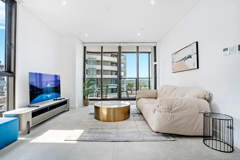 Stylish 2BR Apt with Pool & Views Near Parramatta - Image 1