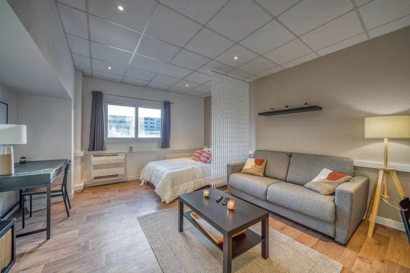 Fully equipped, comfortable, new and central - Image 1
