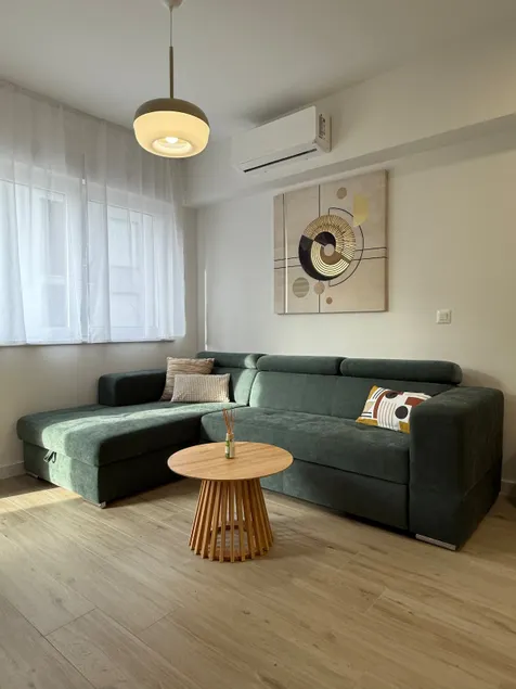 Apartment Oasis - Image 1