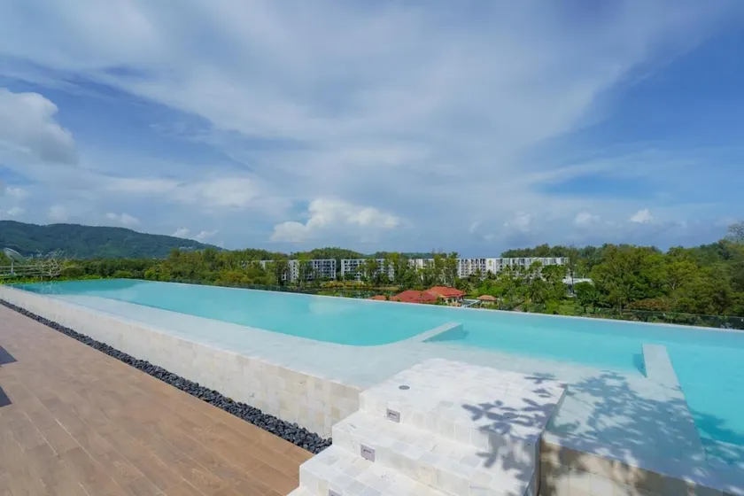 1BDR Skypark Laguna 10 min to the Sea Roof Pool - Image 1