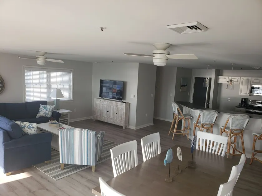 Blue Marina Bayfront Rental 2 - Image 1