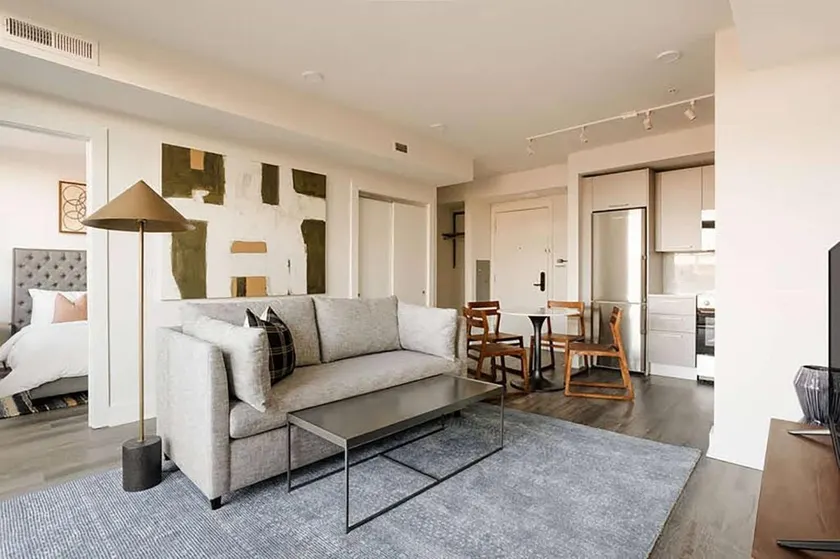 Spacious 1 Bedroom in Navy Yard - Image 1