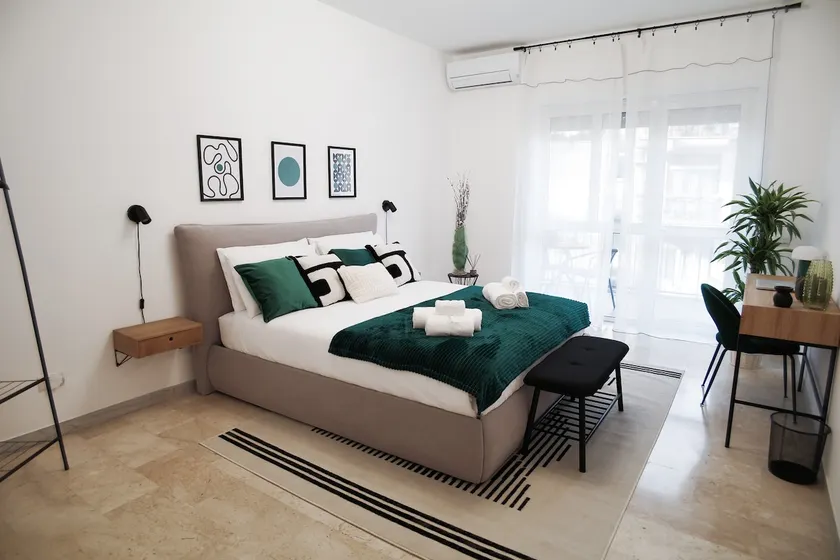 Thery House – Modern Flat | 30 mins to Colosseum - Image 1
