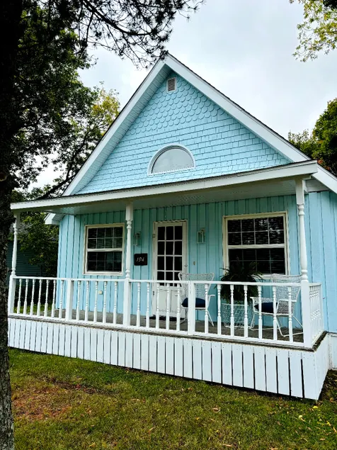 Little Blue - Full Home in Pointe du Chene - Image 1