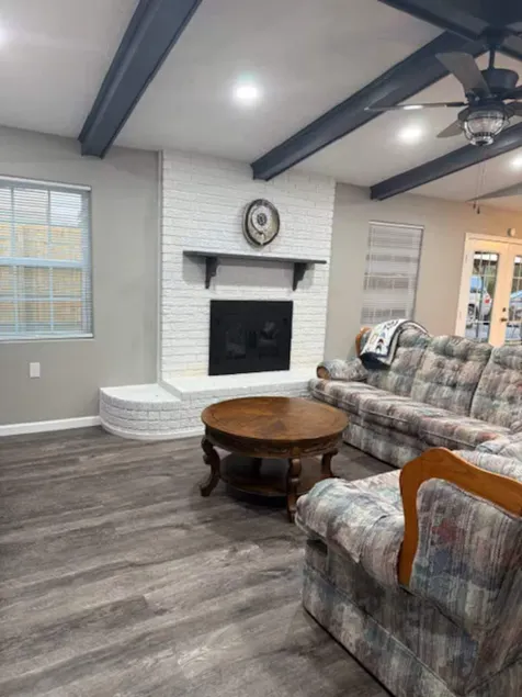 Pet Friendly Cozy Brick Home - Image 1