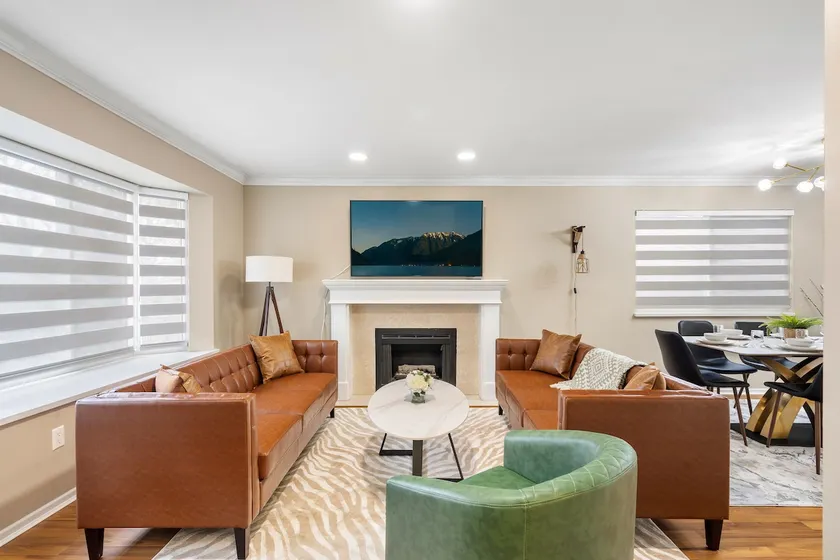 NEW Family Friendly Home - 20 Mins Downtown - Image 1