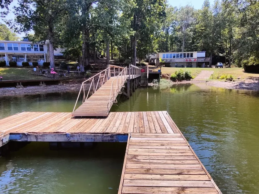 Lake Murray Getaway! Boat delivery dock Fishing - Image 1