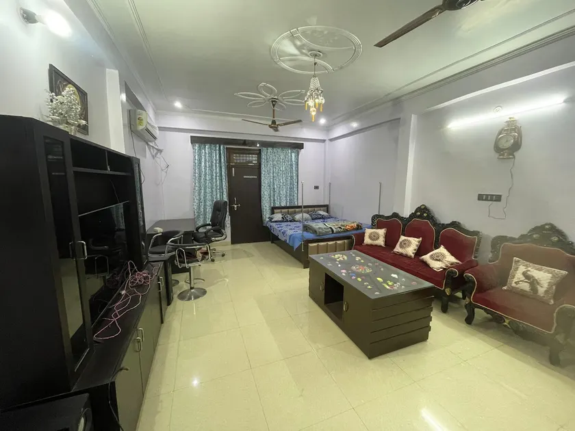 Your Perfect Retreat Stay - Image 1