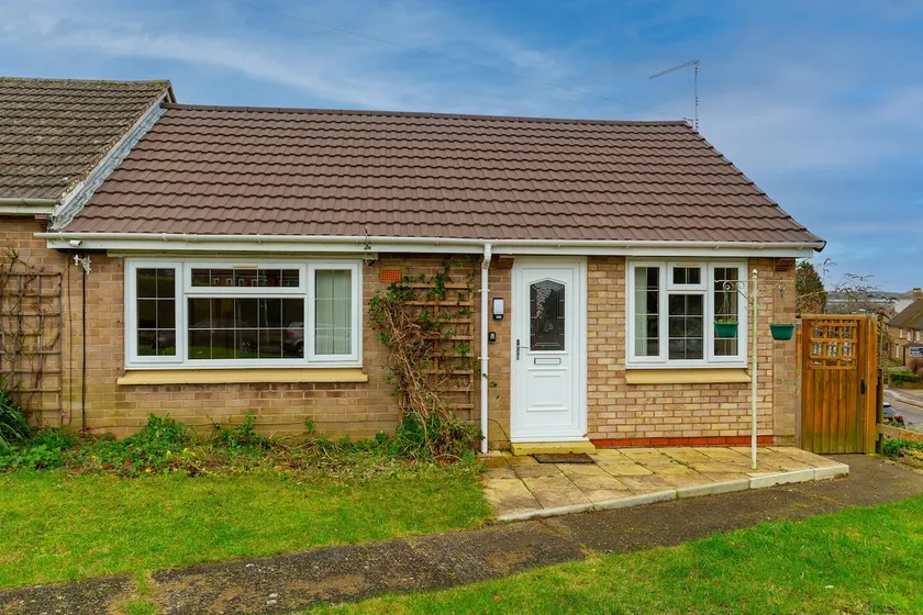 Wootton 2-Bedroom Bungalow - Image 1
