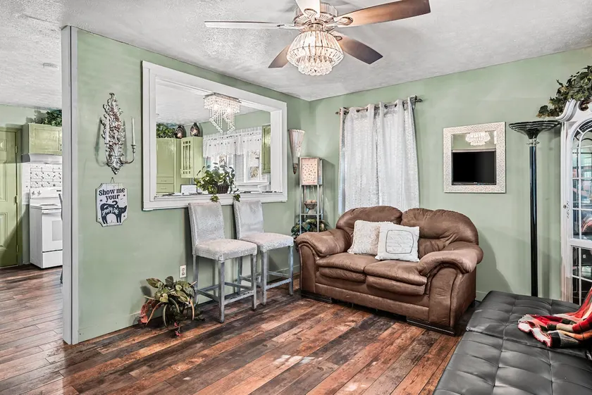Gorgeous Cottage Near UGA - Image 1