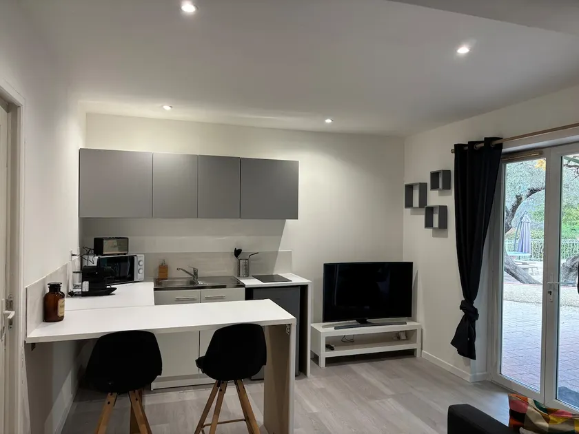 La Cigaliere 1 studio of 30 m2 & terrace in Villa - Image 1