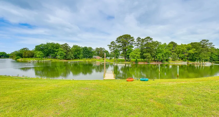 Riverfront Virginia Home - Dock, Fire Pit & Kayaks - Image 1