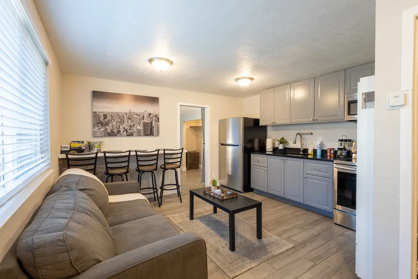 Private Guest House - Image 1