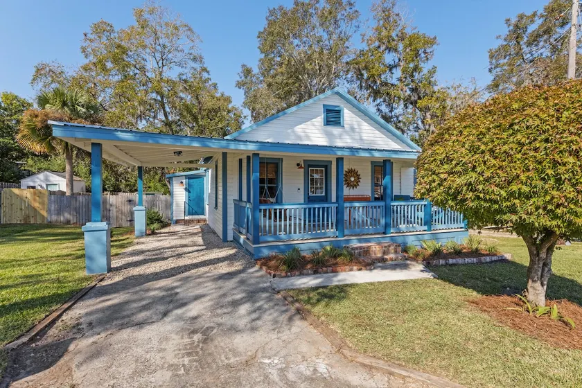 Welcome to The Schoolhouse - Image 1