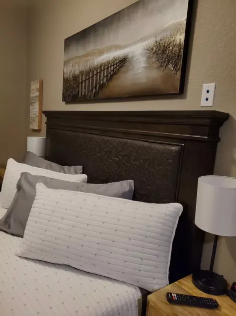 Stay in The District at Comfort Studio (Sleeps 2) - Image 1