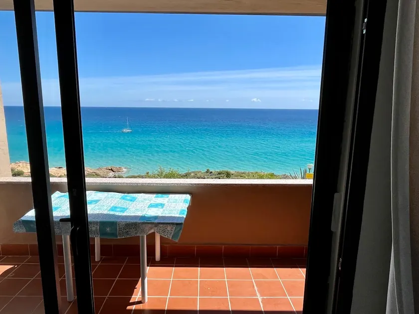 Casa Smeralda, Sea View beachfront SouthSardiniaHolidays - Image 1