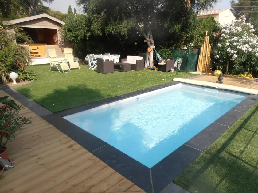 Contemporary ocean-view villa - Image 1