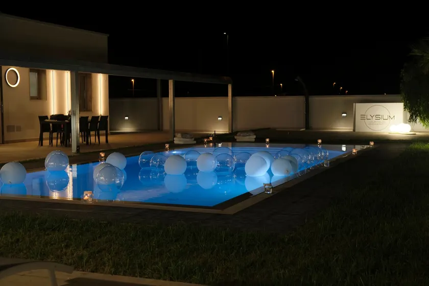 Elysium - Luxury Holiday Home - Image 1