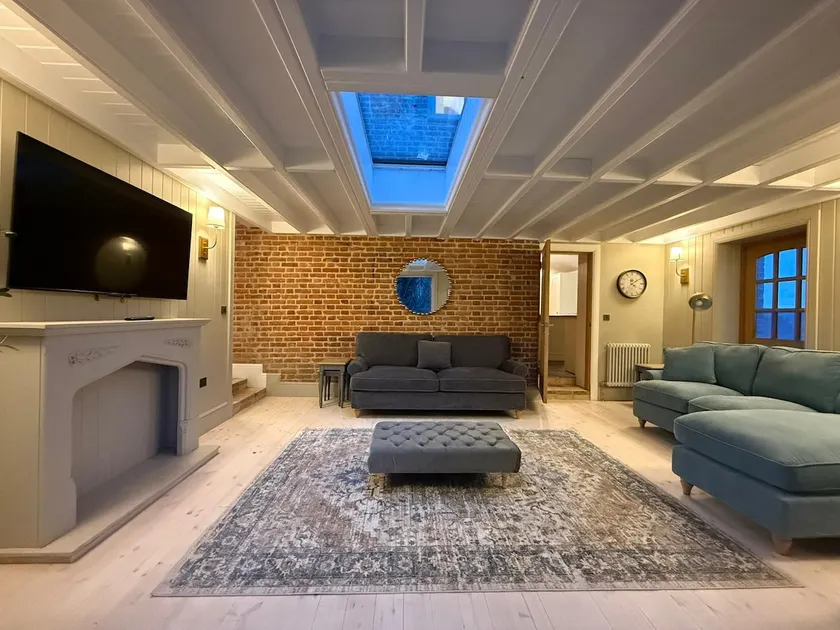 Rose Cottage Norfolk - Image 1