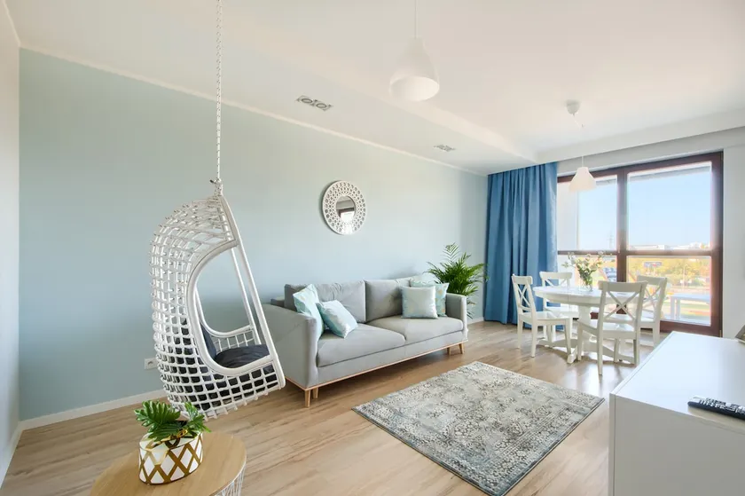 West Side Apartment - Image 1