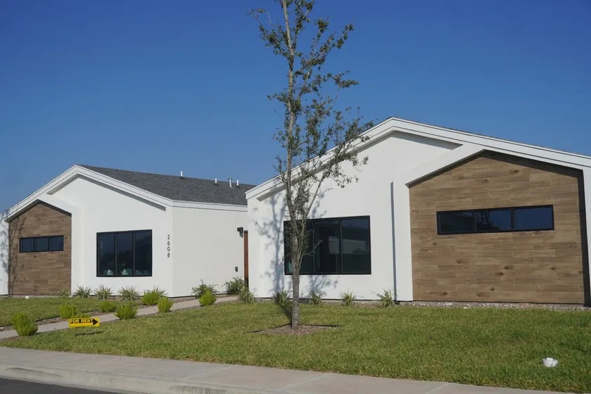 Elegant Brand New Apartment in Weslaco - Image 1