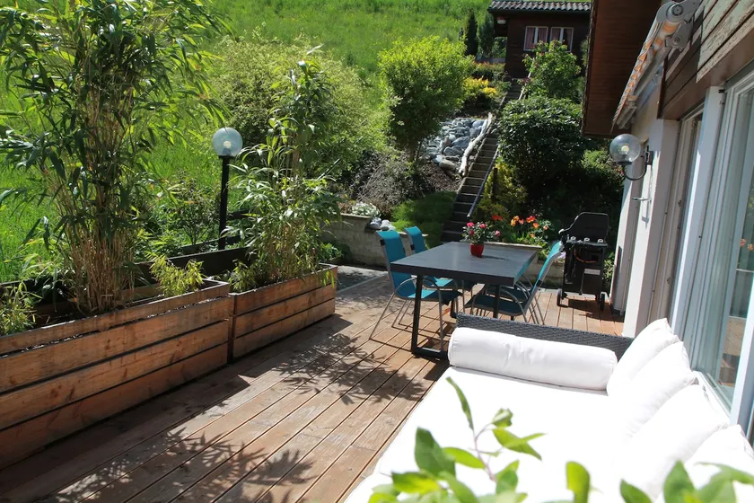 Alpine Escape with Swiss Fondue Hut and Mountain Views - Image 1