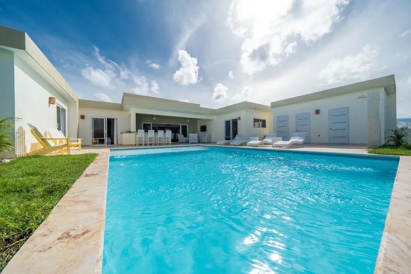 Luxury Villa 4-Bedroom Casa Linda Sosua - Image 1