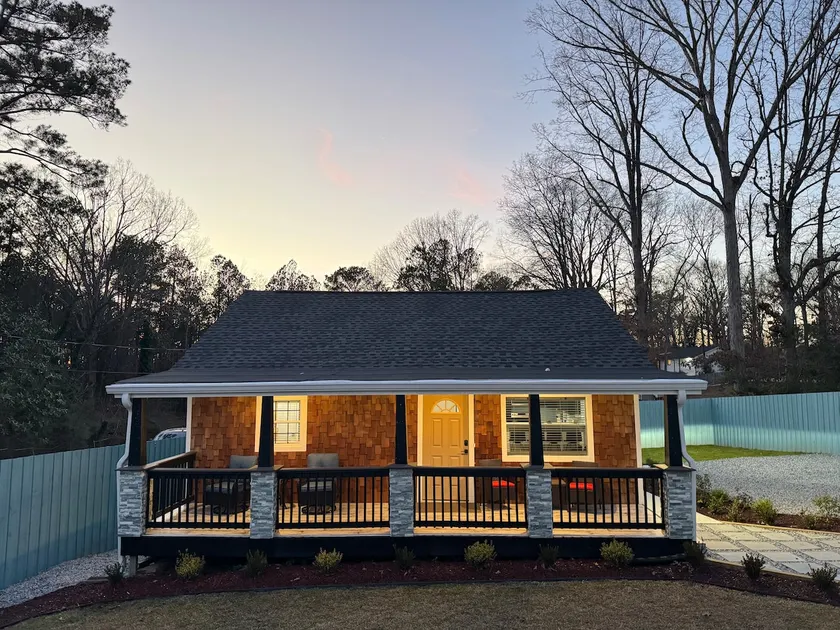 Urban Cabin - Image 1