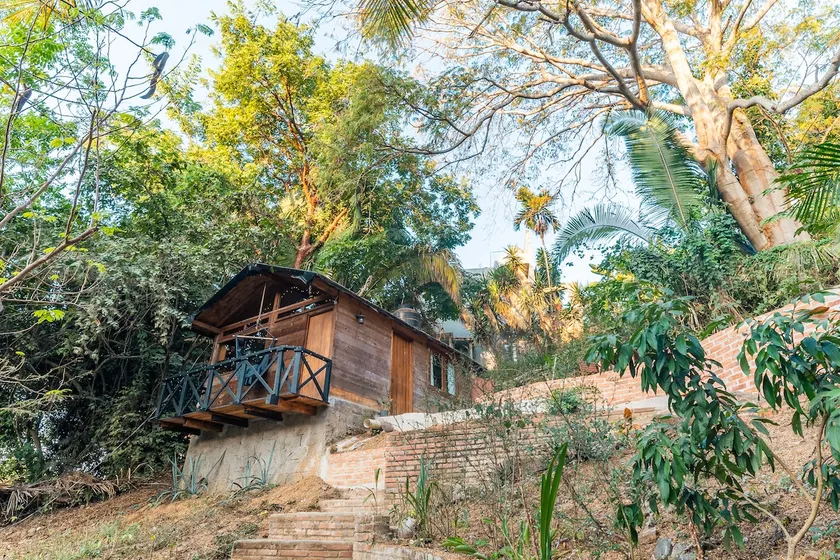 Casitas Estrella | Hillside Cabana with Fiber Wi-Fi & A/C - Image 1