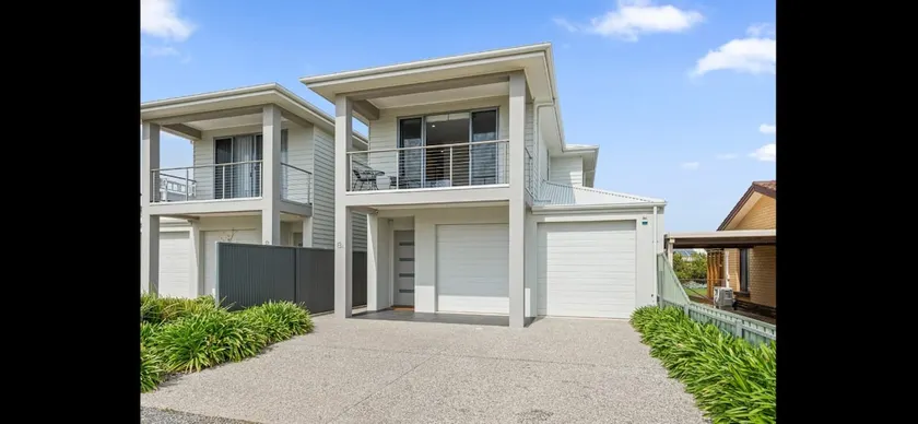Western Breeze - Image 1