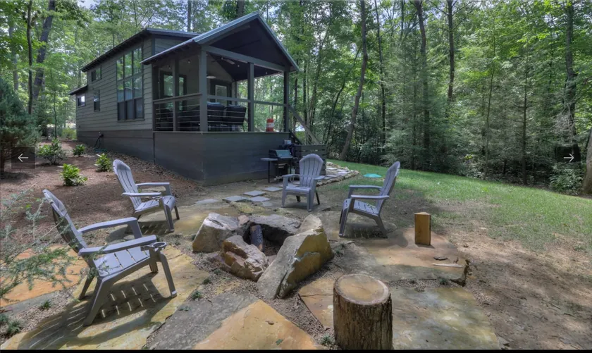 Nesthaven: Cozy Mountain Bliss - Image 1