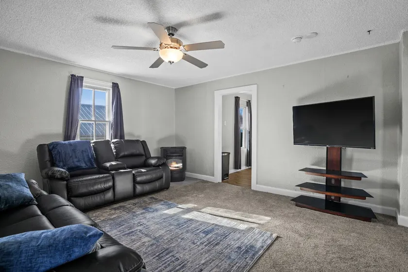 Centrally located near Hospital - Image 1