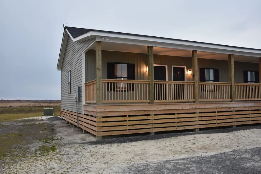 Lakeside Lodge Unit 1 - Image 1