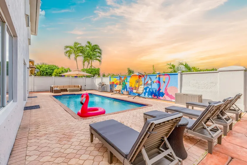 Villa Paradise | 17 PPL | Pool | BBQ | Game Room - Image 1