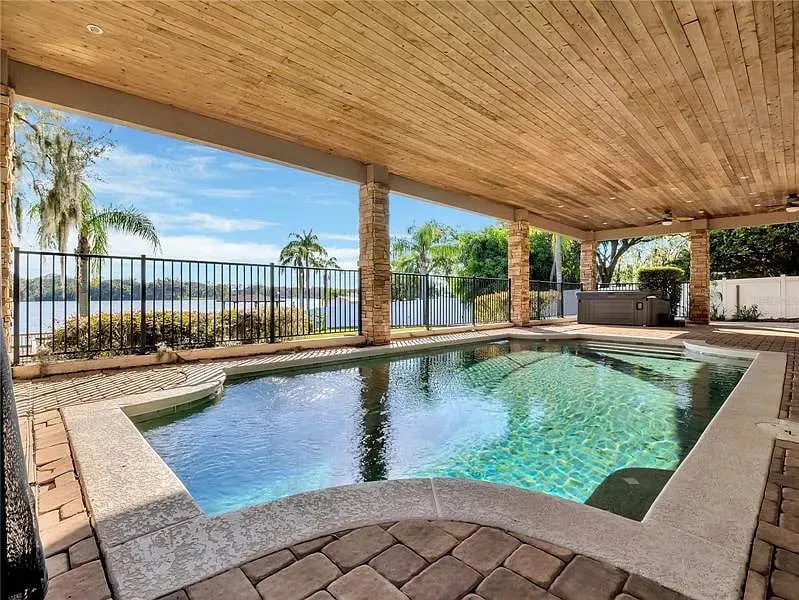 Lake Front 2 heated pools American Dream House - Image 1