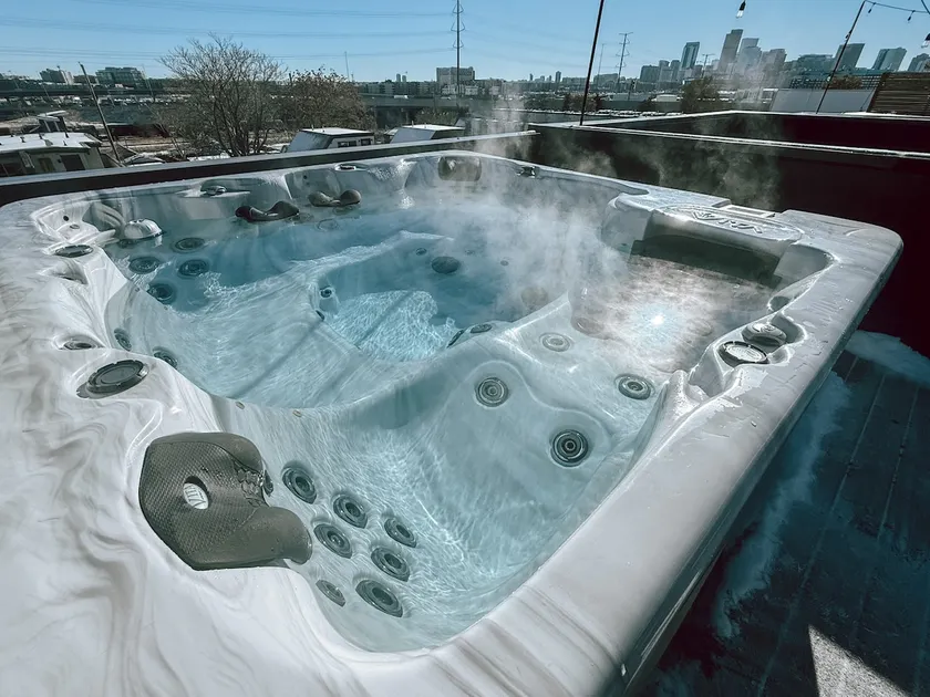 Cozy Clean LoHi Rooftop Hot Tub w/View of Denver - Image 1