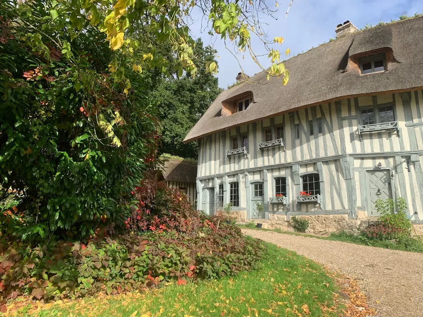 Le Manoir du Perroy - Image 1