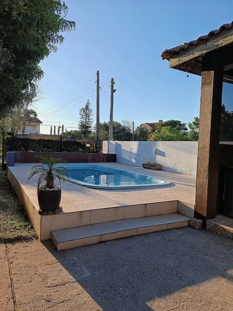 3-Bedroom House with Pool - Image 1