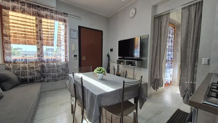 Roma Grey Suite - Image 1