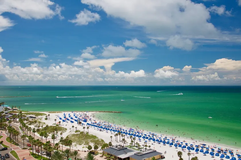 Stay Beachside I Stunning Views Walk Everywhere - Image 1