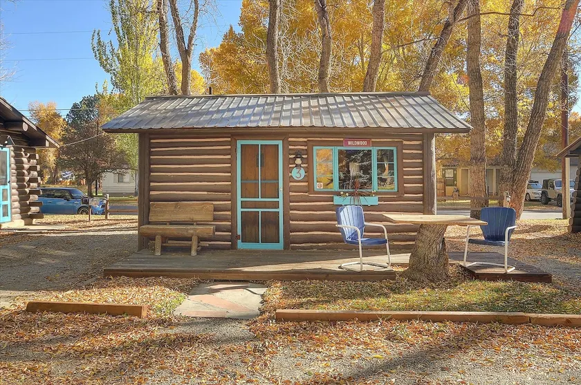 Wildwood Cabin, Great In Town Location - Image 1