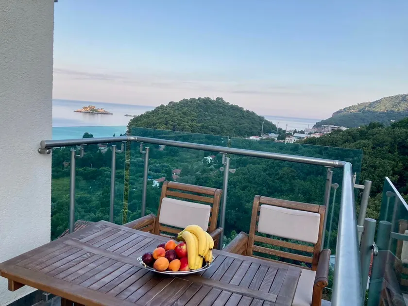 The View apartment - Image 1