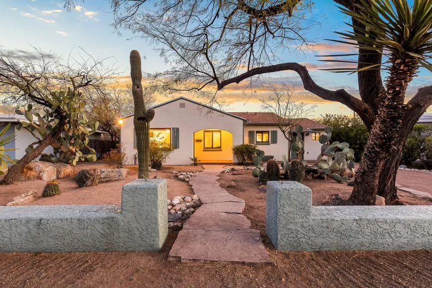 Beautiful Western Style 4 Bedroom Home Epic - Image 1